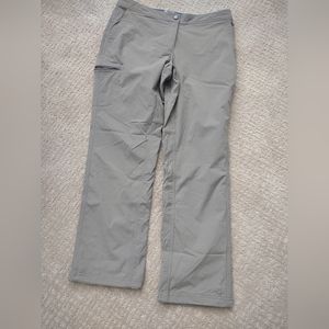 L.L. Bean Women's Pants in Light Olive Green